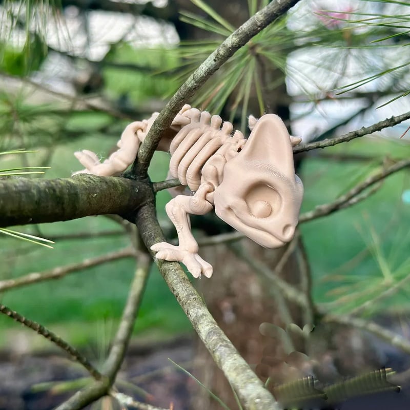 Skeleton 3d printed Spooky Chameleon