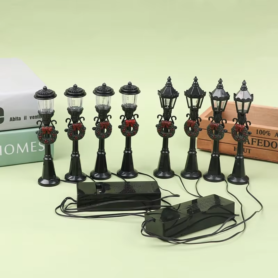 Mini Christmas Street Lamps β 4-Piece Set for Holiday Village & Fairy Garden (Two Styles)