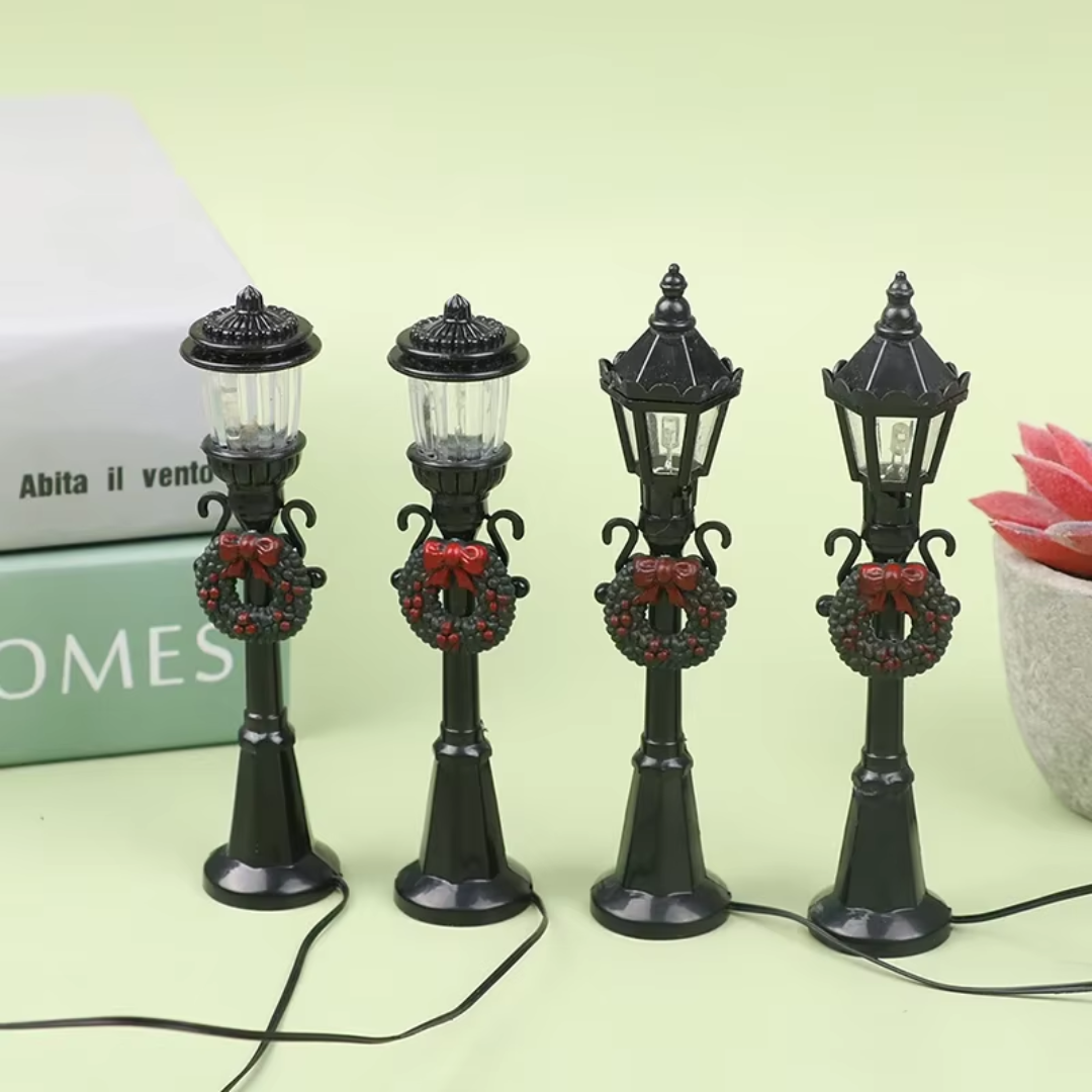 Mini Christmas Street Lamps – 4-Piece Set for Holiday Village & Fairy Garden (Two Styles)